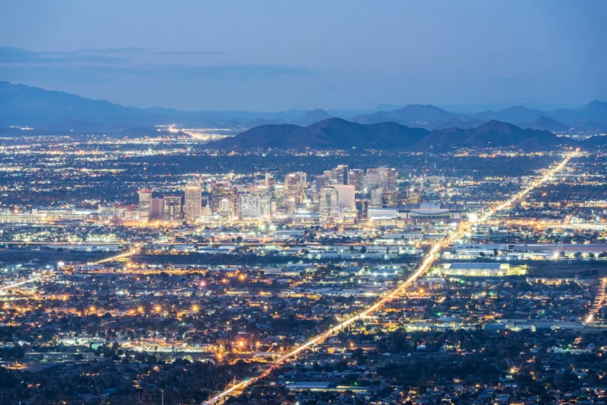 Phoenix-metro-at-night-e1632191416653